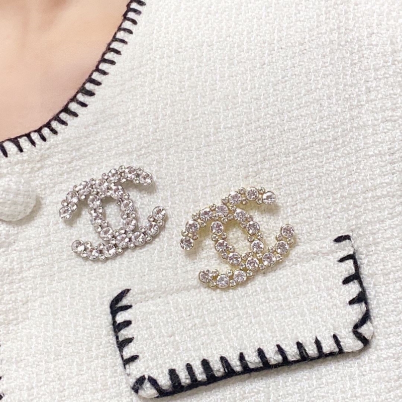 Ch**el brooches
